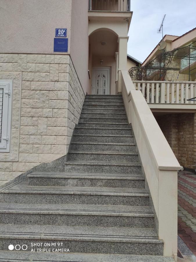 Apartment Svrco Žaborić Eksteriør billede
